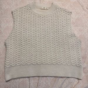 Sweater vest